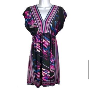 Bisou Bisou mini dress cap sleeve V neck geo print. Size: 4